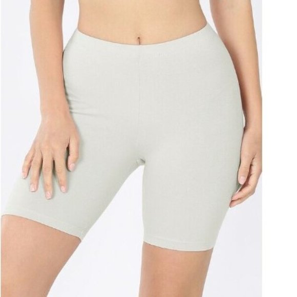 Zenana Outfitters Pants - Zenana White Soft Cotton Bike Shorts Size XL (Fits M/L) EUC